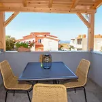 With Parking Space Mandre - Pag - 18839 Apartament Kolan