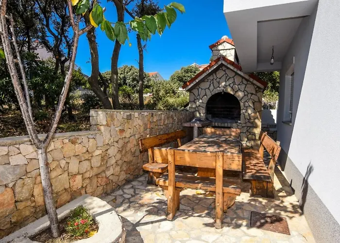 With Parking Space Mandre, Pag - 18839 Appartement