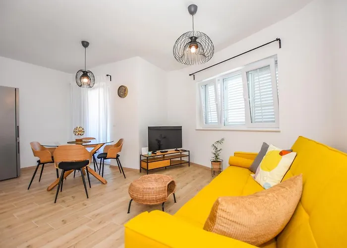 Appartement With Parking Space Mandre, Pag - 18839 *