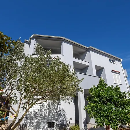 With A Parking Space Mandre, Pag - 18839 Apartament *