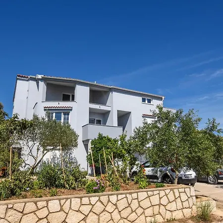 With A Parking Space Mandre, Pag - 18839 Apartament Kolan