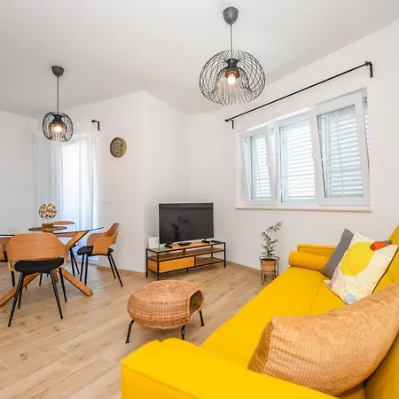 Apartament With A Parking Space Mandre, Pag - 18839 *