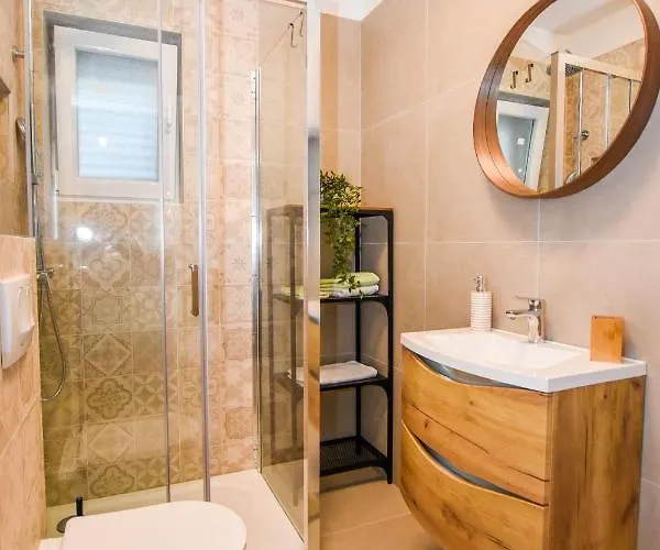Apartman With Parking Space Mandre, Pag - 18839 Kolan